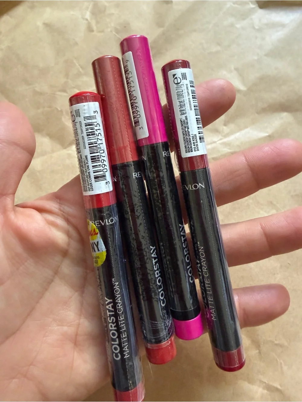 New Revlon ColorStay Matte Crayon Lipstick Set — Red & Bright Pink - Picture 2 of 4